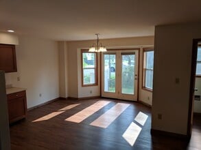 1290 Center Rd in Buffalo, NY - Building Photo - Building Photo