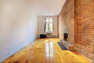 106 E 30th St in New York, NY - Foto de edificio - Building Photo