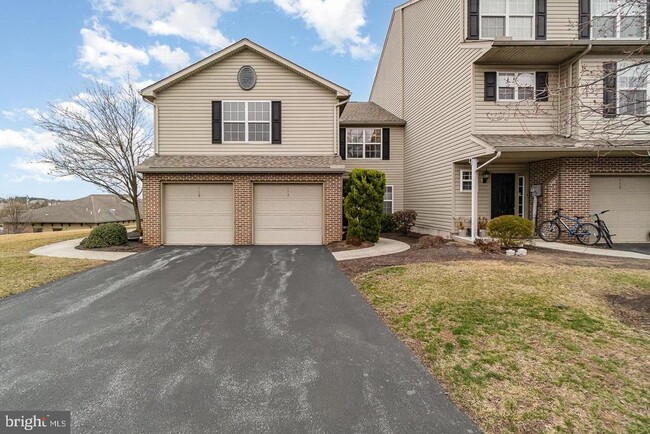 property at 117 Hawk Ct