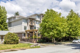 1969 Westminster Av in Port Coquitlam, BC - Building Photo