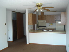 River Ridge Apartments in Redwood Falls, MN - Building Photo - Building Photo