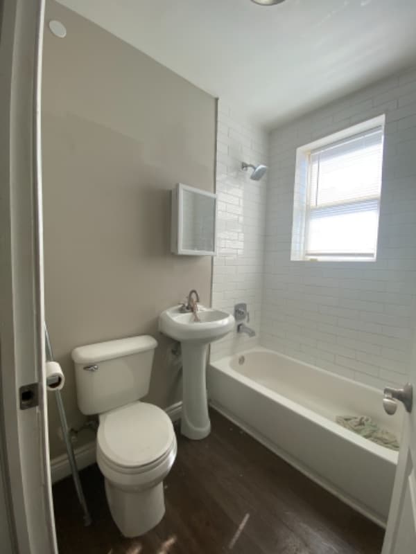 6500 S Cottage Grove Ave in Chicago, IL - Building Photo - Building Photo