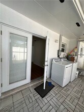 821 Courtington Ln in Ft. Myers, FL - Foto de edificio - Building Photo