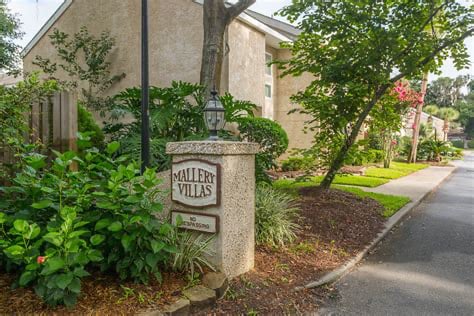 property at 1000 Mallery St Ext
