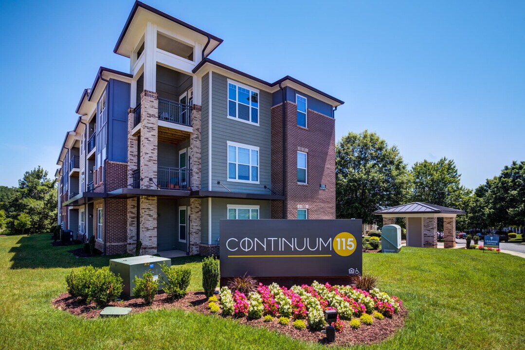 Continuum 115 in Mooresville, NC - Foto de edificio