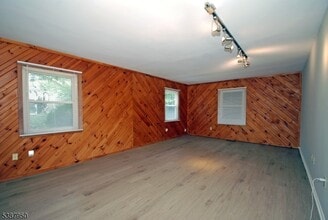 25 Hughes Rd in Franklin Township, NJ - Building Photo - Building Photo