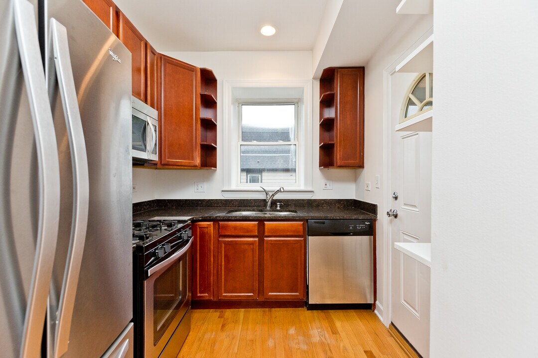 4020 N Albany Ave in Chicago, IL - Building Photo