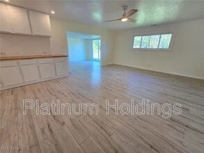 10306 Winthrop Rd in Streetsboro, OH - Building Photo - Building Photo