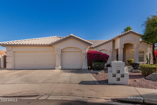 7208 W Sack Dr in Glendale, AZ - Building Photo - Building Photo