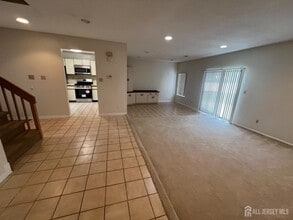 89 Gate House Ln in Edison, NJ - Building Photo - Building Photo