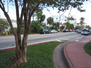 300 80th St-Unit -304 in Miami Beach, FL - Building Photo - Building Photo