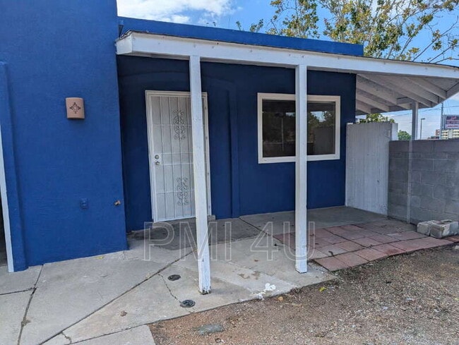 property at 6200 Prairie Rd NE