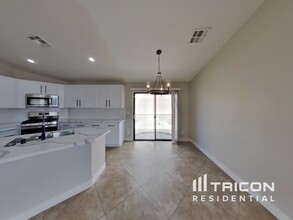 508 Country Hill Dr in North Las Vegas, NV - Building Photo - Building Photo