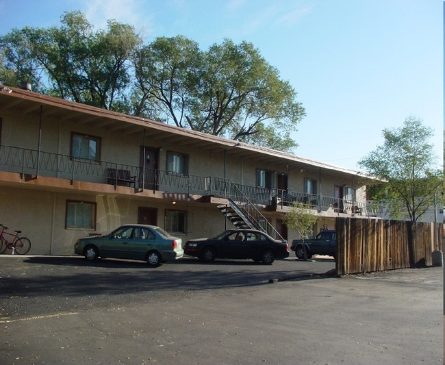 Nevada Apartments in Colorado Springs, CO - Building Photo - Building Photo