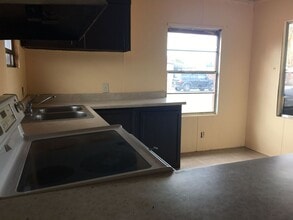 7634 E Gale Ave in Mesa, AZ - Building Photo - Building Photo