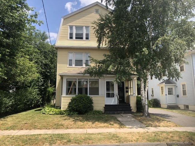 34 Nesbit Ave, Unit 3