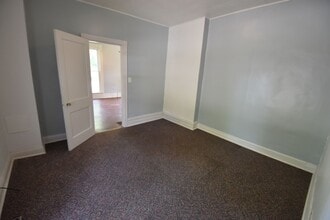 677 W 7th St in Greenfield, IN - Building Photo - Building Photo