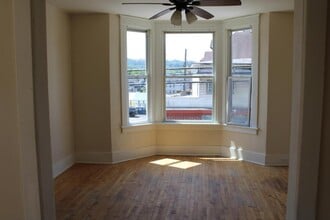 292 Main St in Amsterdam, NY - Building Photo - Building Photo