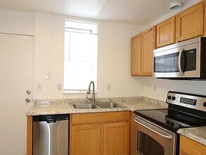 728 28th St in Denver, CO - Foto de edificio - Building Photo