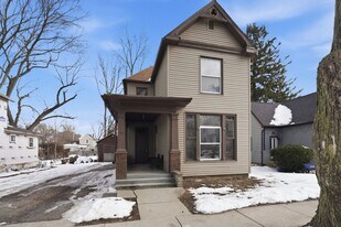 2411 Fox Ave in Fort Wayne, IN - Building Photo