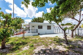 1710 E 6th Ave in Hialeah, FL - Building Photo - Building Photo