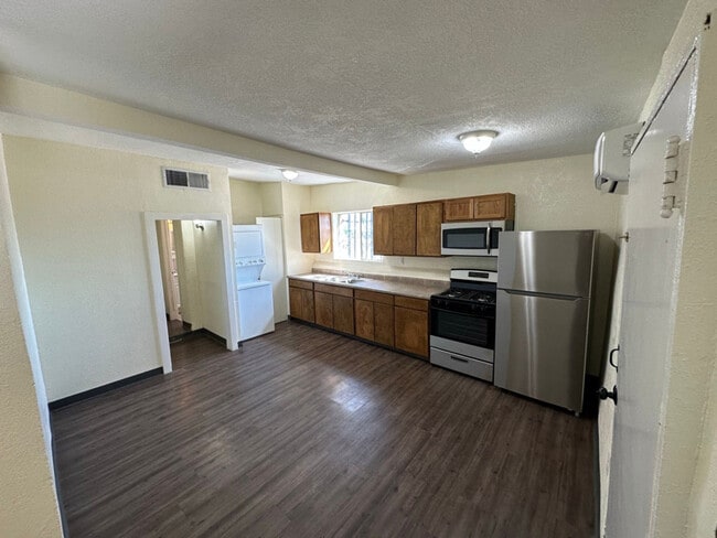 property at 905 Gateway S Blvd