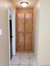 10622 Shaencrest, Unit 0506 in San Antonio, TX - Building Photo - Building Photo