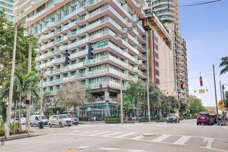 1300 S Miami Ave in Miami, FL - Building Photo - Building Photo
