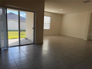 4657 Bernard Blvd in Haines City, FL - Foto de edificio - Building Photo