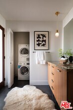 460 S Spring St in Los Angeles, CA - Building Photo - Building Photo