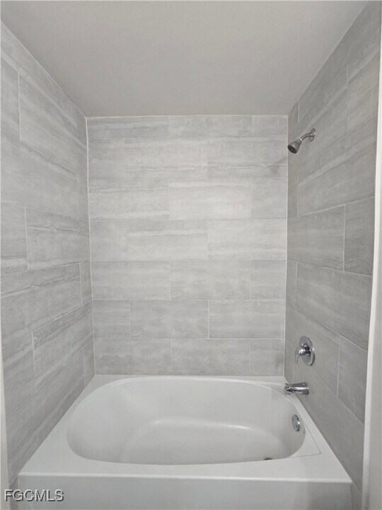 3024 Skyline Blvd in Cape Coral, FL - Building Photo