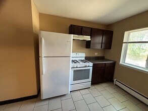 701 Spruce Ct in Vernon Hills, IL - Building Photo - Building Photo