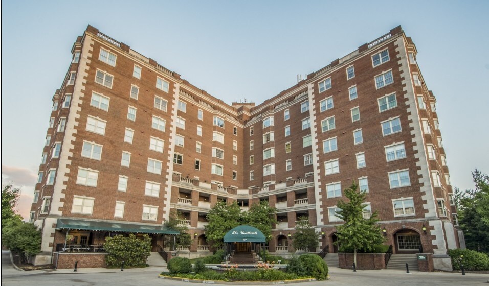 The Woodlands in Lexington, KY - Building Photo