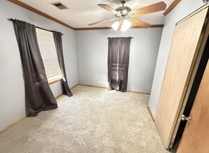 1316 E 8th Ave in Hutchinson, KS - Building Photo - Building Photo