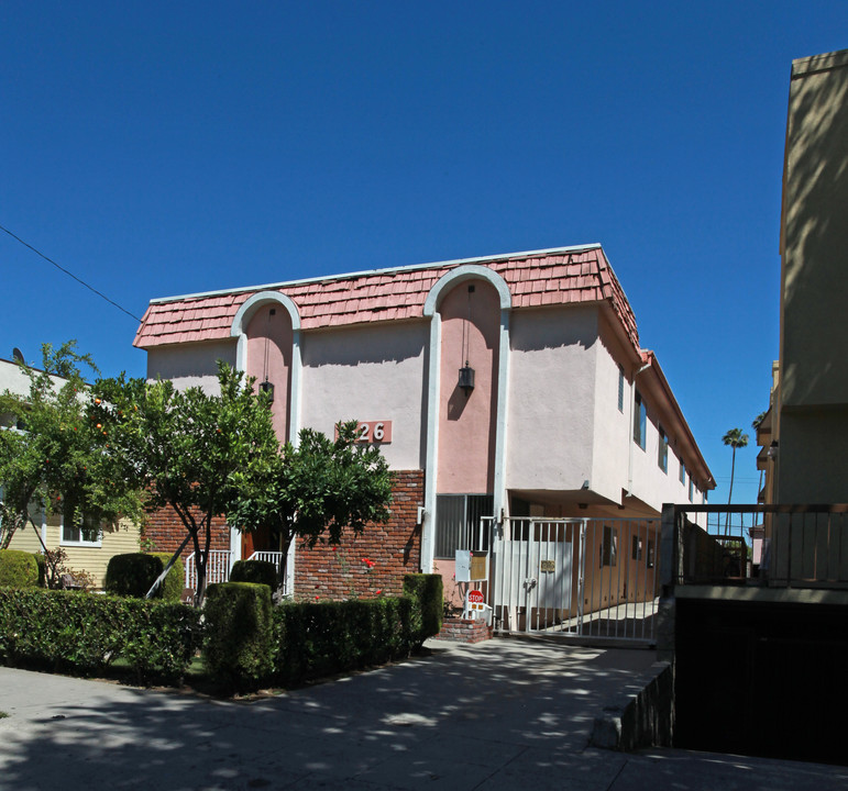 1126 Elm Ave in Glendale, CA - Building Photo