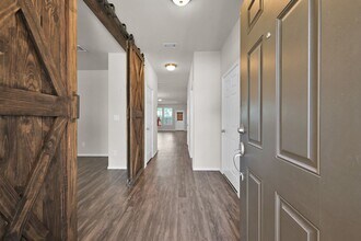 4340 S Amber Ruse Ct in Panorama Village, TX - Building Photo - Building Photo