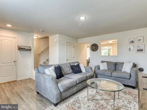 658 Thumper Dr in Ranson, WV - Building Photo - Building Photo