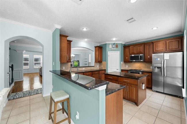 property at 3410 Skyline Village Dr