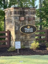 6328 Pne Sta Dr in Lula, GA - Building Photo - Building Photo