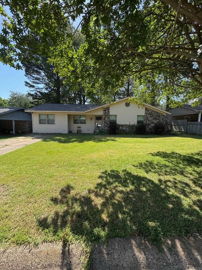 3511 Vicki Dr in Bryant, AR - Building Photo - Building Photo