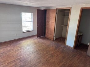 1343 Hilliard St in Paris, TX - Building Photo - Building Photo