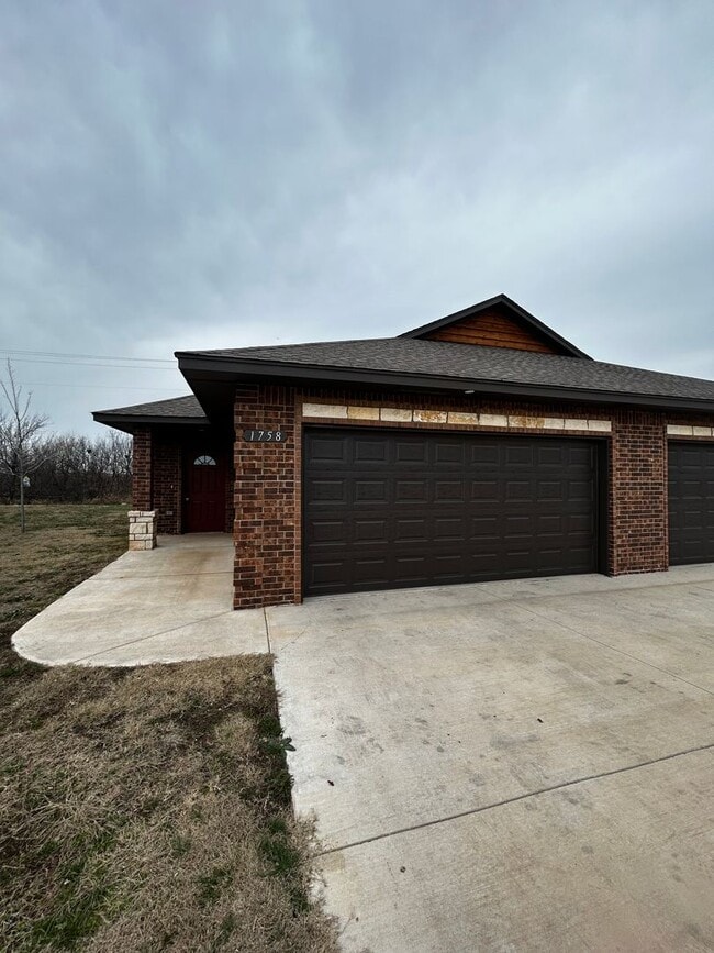 property at 1758 Eighty-Niner Ter