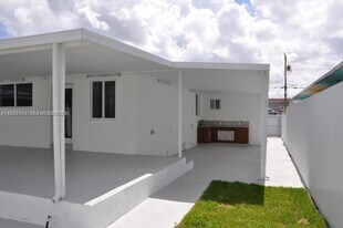 261 NW 46th Ave in Miami, FL - Building Photo