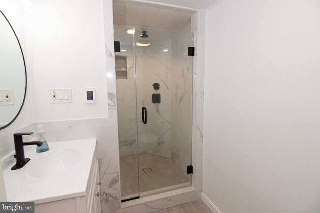 404 Talahi Rd SE in Vienna, VA - Building Photo - Building Photo