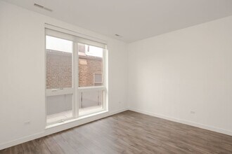 3418 N Lincoln Ave in Chicago, IL - Building Photo - Building Photo