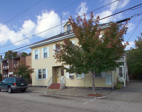 126-128 Main St in Quincy, MA - Foto de edificio - Building Photo