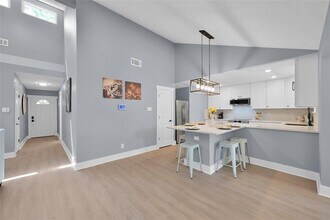 13 Moon Valley Ct in Conroe, TX - Building Photo - Building Photo