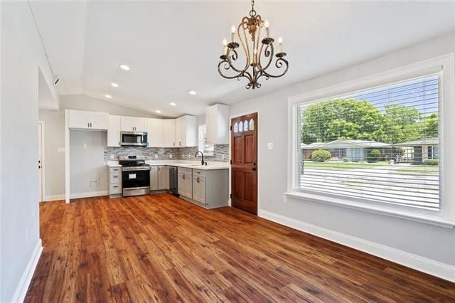 413 River Oaks Dr in New Orleans, LA - Foto de edificio - Building Photo