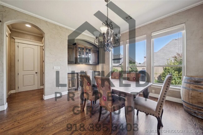 property at 11285 S 73rd E Pl