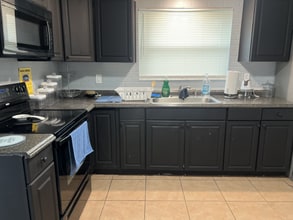 5966 Lyndale St in Douglasville, GA - Foto de edificio - Building Photo